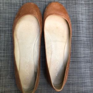 Women’s size 8.5 Aldo flats